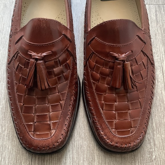 Pre-Own Men’s Shoes - Picture 3 of 11
